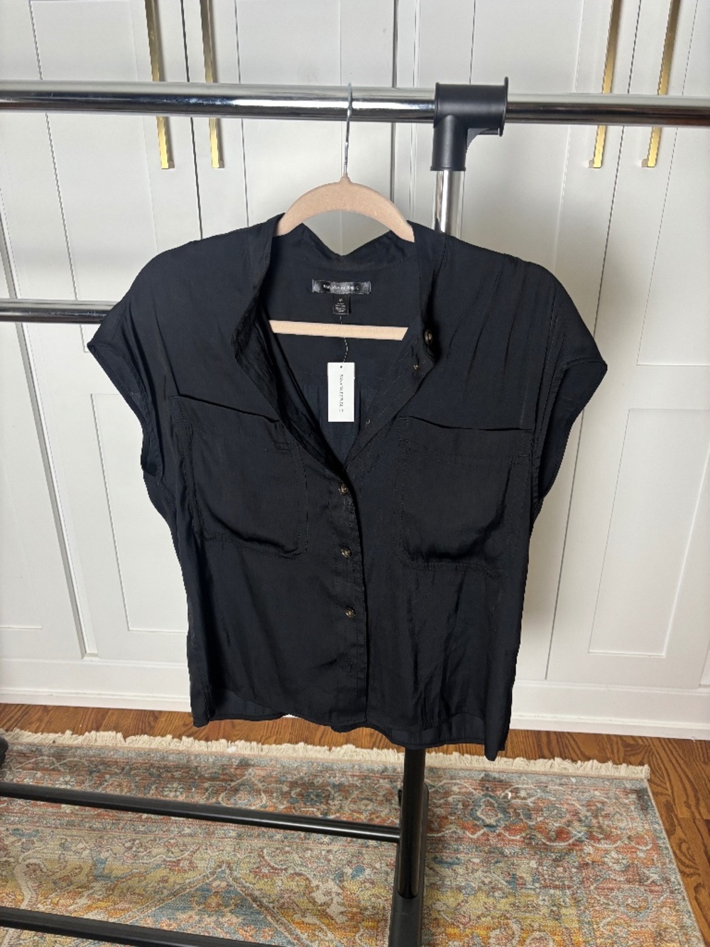 Banana Republic short sleeve button front  utility blouse